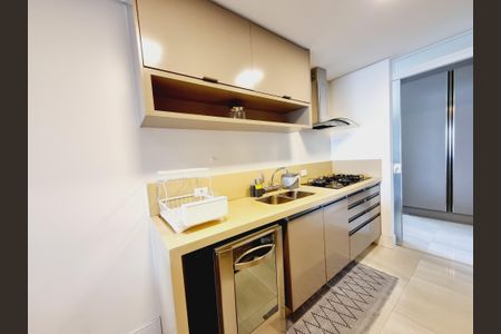 Apartamento à venda com 132m², 4 quartos e 2 vagasCozinha