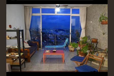 Apartamento à venda com 122m², 4 quartos e sem vaga