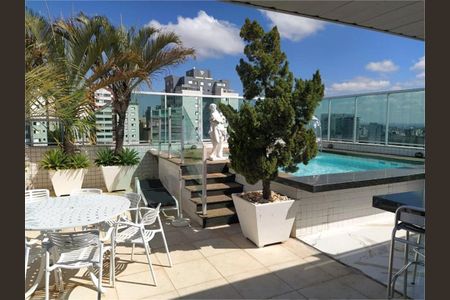 Apartamento à venda com 387m², 4 quartos e 3 vagas