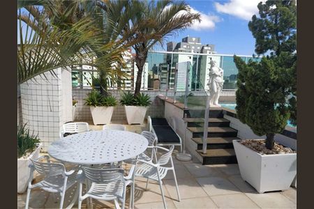 Apartamento à venda com 387m², 4 quartos e 3 vagas