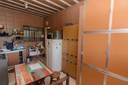 Casa à venda com 306m², 8 quartos e 1 vagaCasa3 - Cozinha