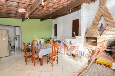 Casa à venda com 306m², 8 quartos e 1 vagaCasa3 - Sala de Jantar e Area de Serviço