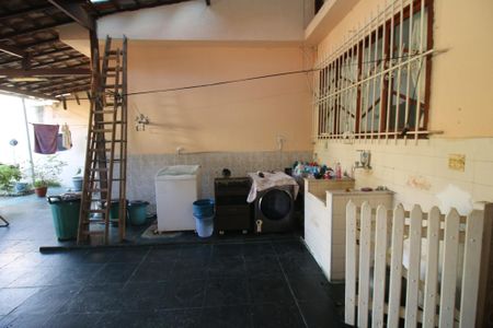 Casa à venda com 180m², 3 quartos e 3 vagasÁrea de Serviço