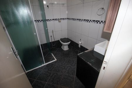 Casa para alugar com 190m², 2 quartos e 3 vagasBanheiro