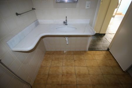 Casa para alugar com 190m², 2 quartos e 3 vagasBanheiro do Depósito