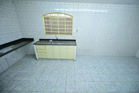 Casa para alugar com 285m², 3 quartos e 3 vagasCozinha