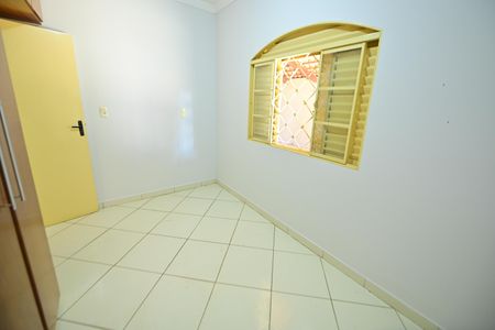 Casa para alugar com 285m², 3 quartos e 3 vagasQuarto