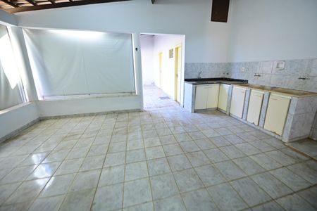 Casa para alugar com 285m², 3 quartos e 3 vagasÁrea de Serviço