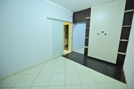 Casa para alugar com 285m², 3 quartos e 3 vagasQuarto 2