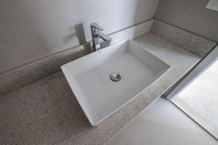 Apartamento à venda com 222m², 3 quartos e 2 vagas Apartamento à venda com 222m², 3 quartos e 2 vagasSuíte 2 - Banheiro