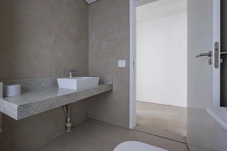 Apartamento à venda com 112m², 3 quartos e 1 vaga Apartamento à venda com 112m², 3 quartos e 1 vagaSuíte Banheiro