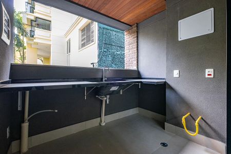 Apartamento à venda com 112m², 3 quartos e 1 vaga Apartamento à venda com 112m², 3 quartos e 1 vagaLavanderia