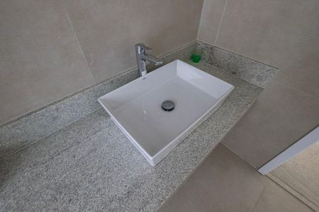 Apartamento à venda com 112m², 3 quartos e 1 vaga Apartamento à venda com 112m², 3 quartos e 1 vagaSuíte Banheiro