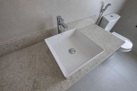 Apartamento à venda com 112m², 3 quartos e 1 vaga Apartamento à venda com 112m², 3 quartos e 1 vagaBanheiro