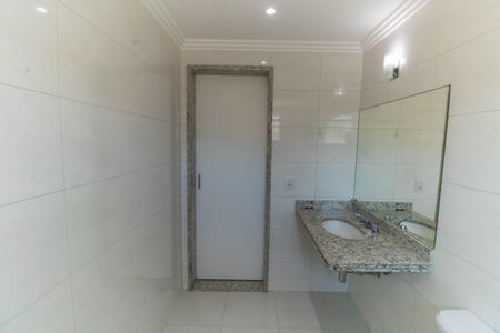 Casa à venda com 500m², 4 quartos e 3 vagasBanheiro da Suíte 1