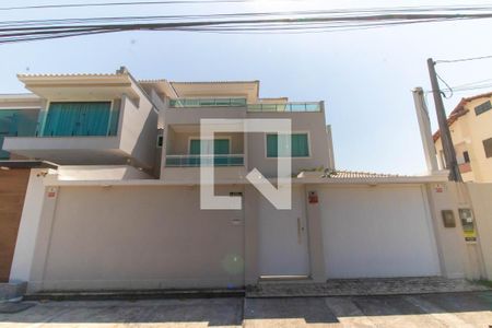 Casa à venda com 500m², 4 quartos e 3 vagasFachada