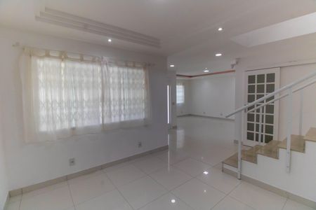 Casa à venda com 500m², 4 quartos e 3 vagasSala