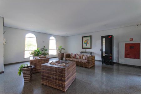 Apartamento para alugar com 69m², 2 quartos e 1 vaga Apartamento para alugar com 69m², 2 quartos e 1 vagaÁrea Comum - Hall de Entrada