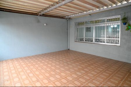 Casa à venda com 306m², 3 quartos e 2 vagas Casa à venda com 306m², 3 quartos e 2 vagasGaragem