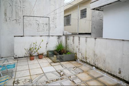 Casa à venda com 306m², 3 quartos e 2 vagas Casa à venda com 306m², 3 quartos e 2 vagasTerraço