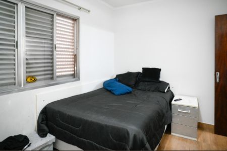 Casa à venda com 306m², 3 quartos e 2 vagas Casa à venda com 306m², 3 quartos e 2 vagasQuarto 2