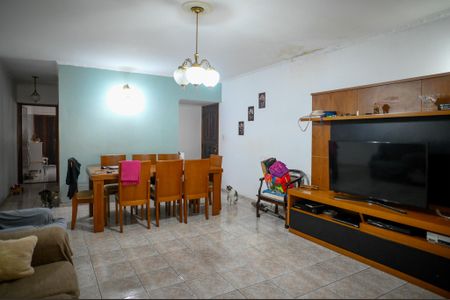 Casa à venda com 306m², 3 quartos e 2 vagas Casa à venda com 306m², 3 quartos e 2 vagasSala