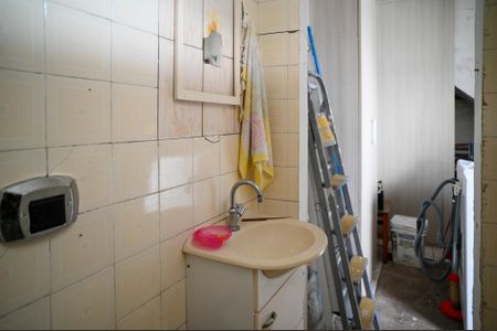 Casa à venda com 306m², 3 quartos e 2 vagas Casa à venda com 306m², 3 quartos e 2 vagasBanheiro de serviço