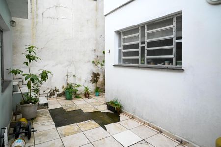 Casa à venda com 306m², 3 quartos e 2 vagas Casa à venda com 306m², 3 quartos e 2 vagasQuintal