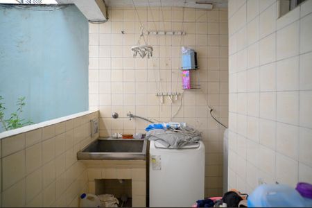 Casa à venda com 306m², 3 quartos e 2 vagas Casa à venda com 306m², 3 quartos e 2 vagasÁrea de Serviço