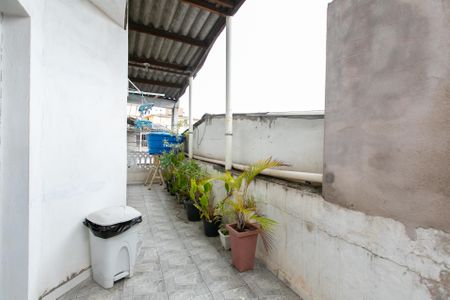 Casa à venda com 175m², 4 quartos e 2 vagas Casa à venda com 175m², 4 quartos e 2 vagasÁrea Externa