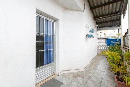 Casa à venda com 175m², 4 quartos e 2 vagas Casa à venda com 175m², 4 quartos e 2 vagasÁrea Externa