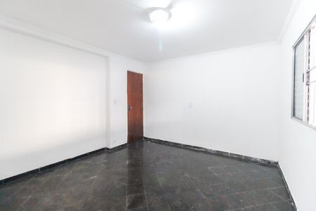 Casa à venda com 175m², 4 quartos e 2 vagasQuarto Casa 1