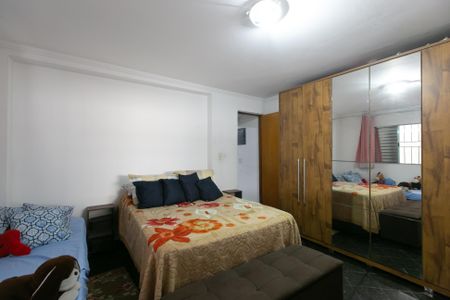 Casa à venda com 175m², 4 quartos e 2 vagas Casa à venda com 175m², 4 quartos e 2 vagasQuarto 1