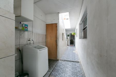 Casa à venda com 175m², 4 quartos e 2 vagas Casa à venda com 175m², 4 quartos e 2 vagasÁrea de Serviço 1