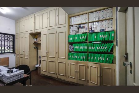 Casa à venda com 285m², 5 quartos e 3 vagasSuíte 3