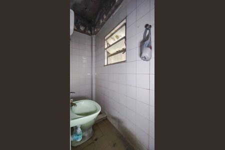 Casa à venda com 285m², 5 quartos e 3 vagasBanheiro da Suíte 4