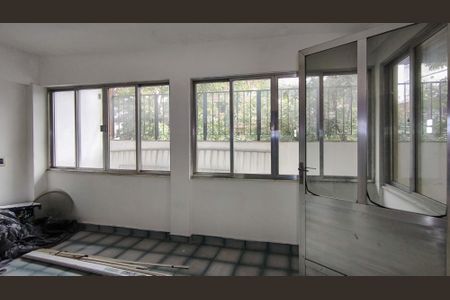 Casa à venda com 285m², 5 quartos e 3 vagasSala