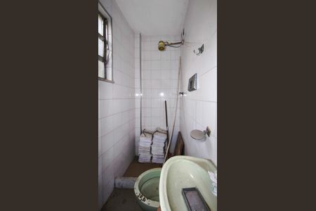 Casa à venda com 285m², 5 quartos e 3 vagasBanheiro da Suíte 5