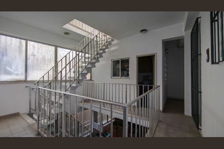 Casa à venda com 285m², 5 quartos e 3 vagasHall social