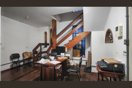 Casa à venda com 285m², 5 quartos e 3 vagasSala