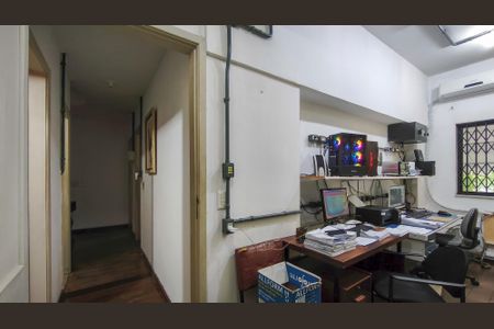 Casa à venda com 285m², 5 quartos e 3 vagasSuíte 3