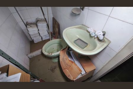 Casa à venda com 285m², 5 quartos e 3 vagasBanheiro da Suíte 5