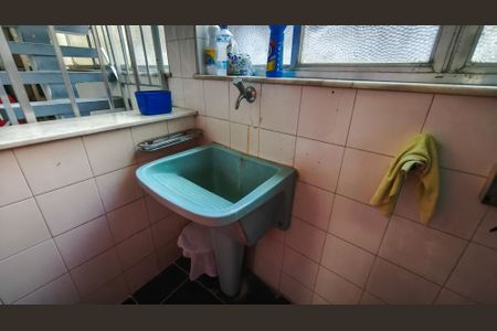 Casa à venda com 285m², 5 quartos e 3 vagasÁrea de Serviço