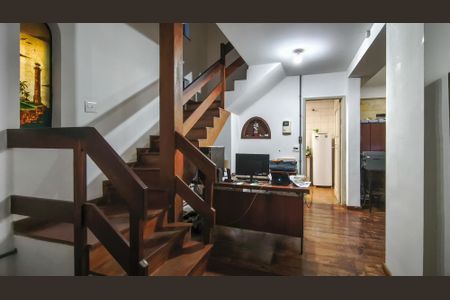 Casa à venda com 285m², 5 quartos e 3 vagasSala