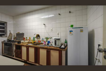 Casa à venda com 285m², 5 quartos e 3 vagasCozinha