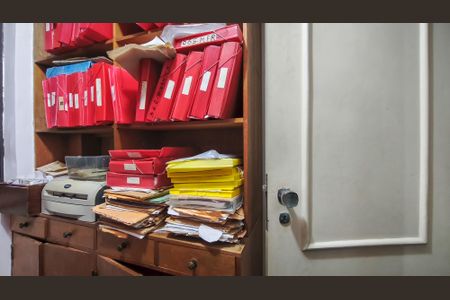 Casa à venda com 285m², 5 quartos e 3 vagasEscritório