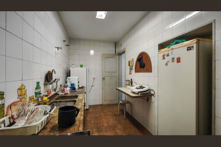 Casa à venda com 285m², 5 quartos e 3 vagasCozinha