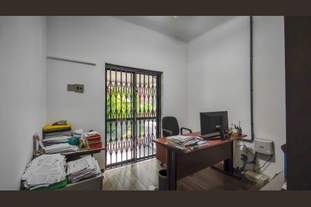 Casa à venda com 285m², 5 quartos e 3 vagasSuíte 2