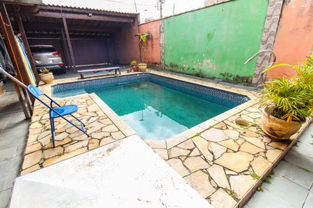 Casa à venda com 264m², 3 quartos e 4 vagasPiscina