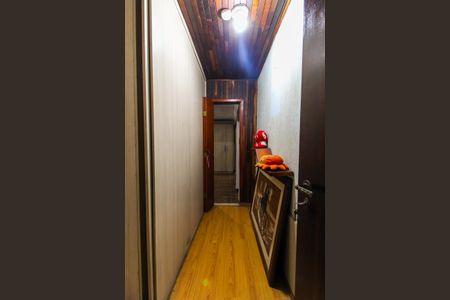 Casa à venda com 264m², 3 quartos e 4 vagasCorredor